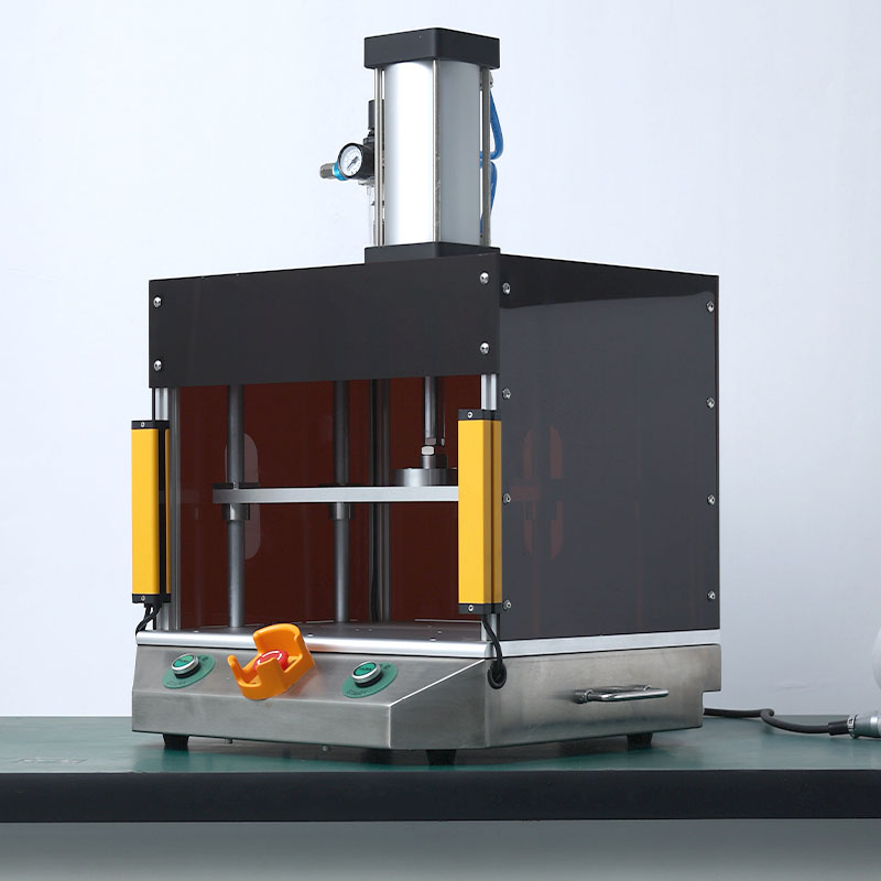 MagadanAir tightness test fixture